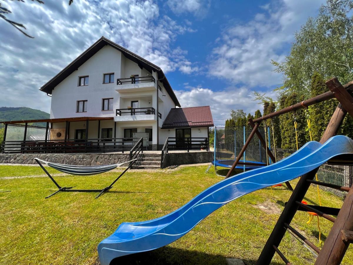 Villa Nova Бран Екстериор снимка