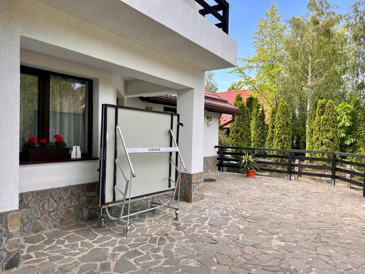 Villa Nova Бран Екстериор снимка